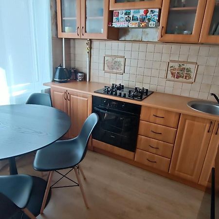 Appartement Celtnieku 14 à Ventspils Extérieur photo